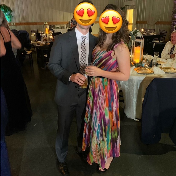 Stunning colorful dress, perfect for girls’ night or as a wedding guest! - Picture 2 of 3